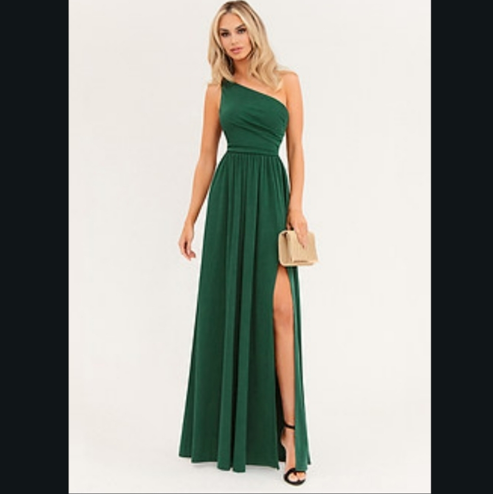 Elegant Green One-Shoulder Evening Maxi Dress